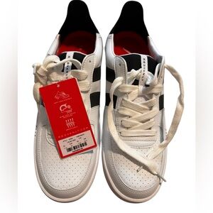 Redvanly Contender Spikeless Mens Golf Shoes